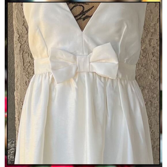 Lulus Ivory Sleeveless Bow Elegant Destiny Sleeveless Bow Midi Dress Size M - Picture 3 of 10
